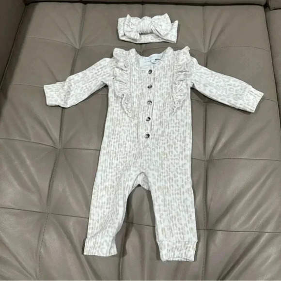 RZ by Rachel Zoe baby girl romper 6/9 - Picture 1 of 7